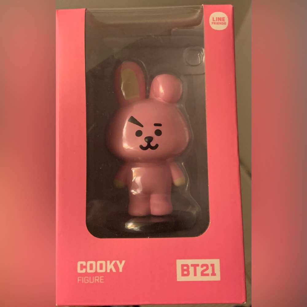 COOKIE BTS - MINI FIGURE - NEW IN BOX - Picture 2 of 8